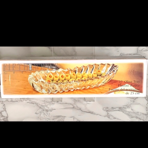 3/$45 ⭐️ Fifth Avenue Crystal Portico Olive Tray 10” Dish Ribbed Elegant NEW - Picture 4 of 6